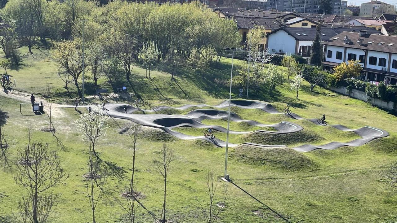 Pacy - Park City Home San Giuliano Milanese Bagian luar foto