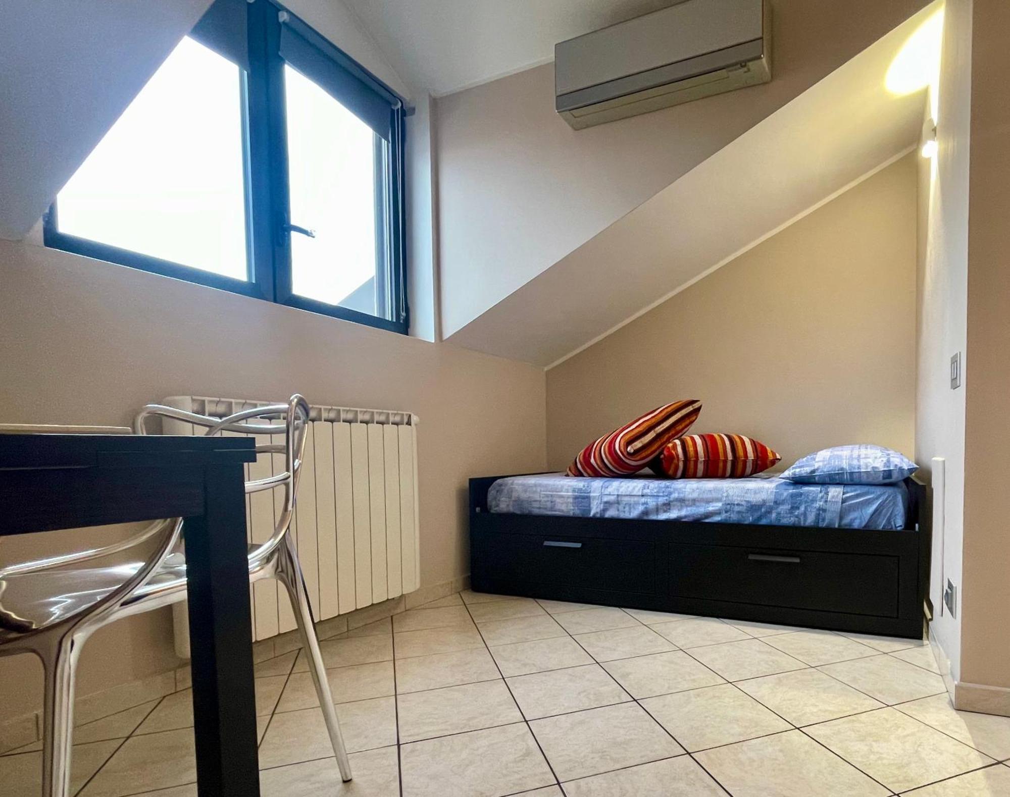 Pacy - Park City Home San Giuliano Milanese Bagian luar foto